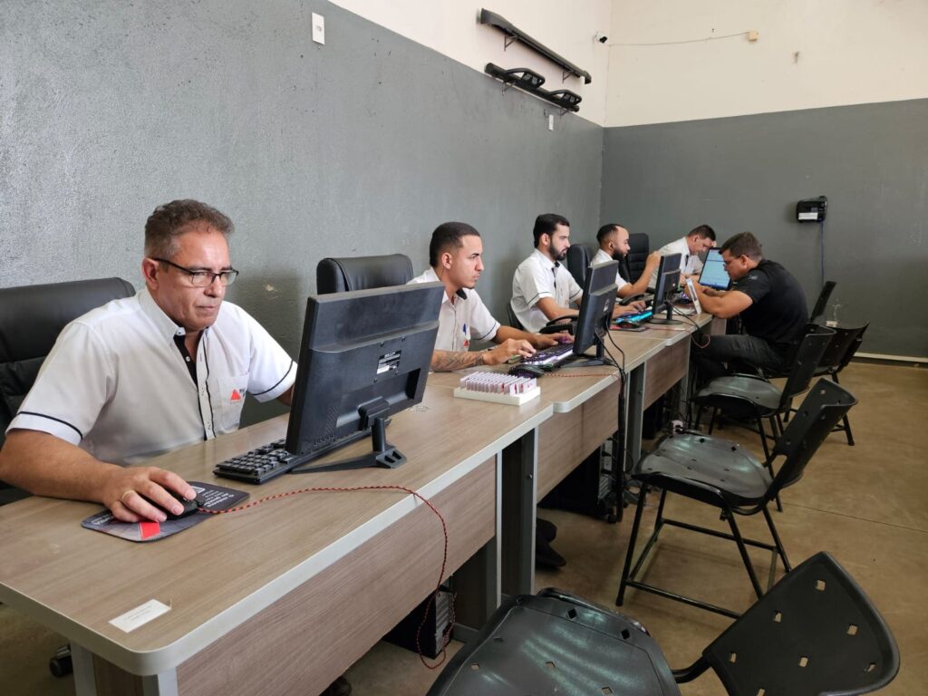 Equipe Minas Brasil Distribuidora